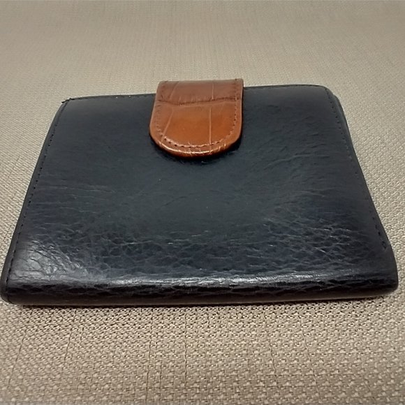 BRIGHTON VINTAGE BI-FOLD WALLET BLACK/BROWN TRIM - Picture 9 of 12